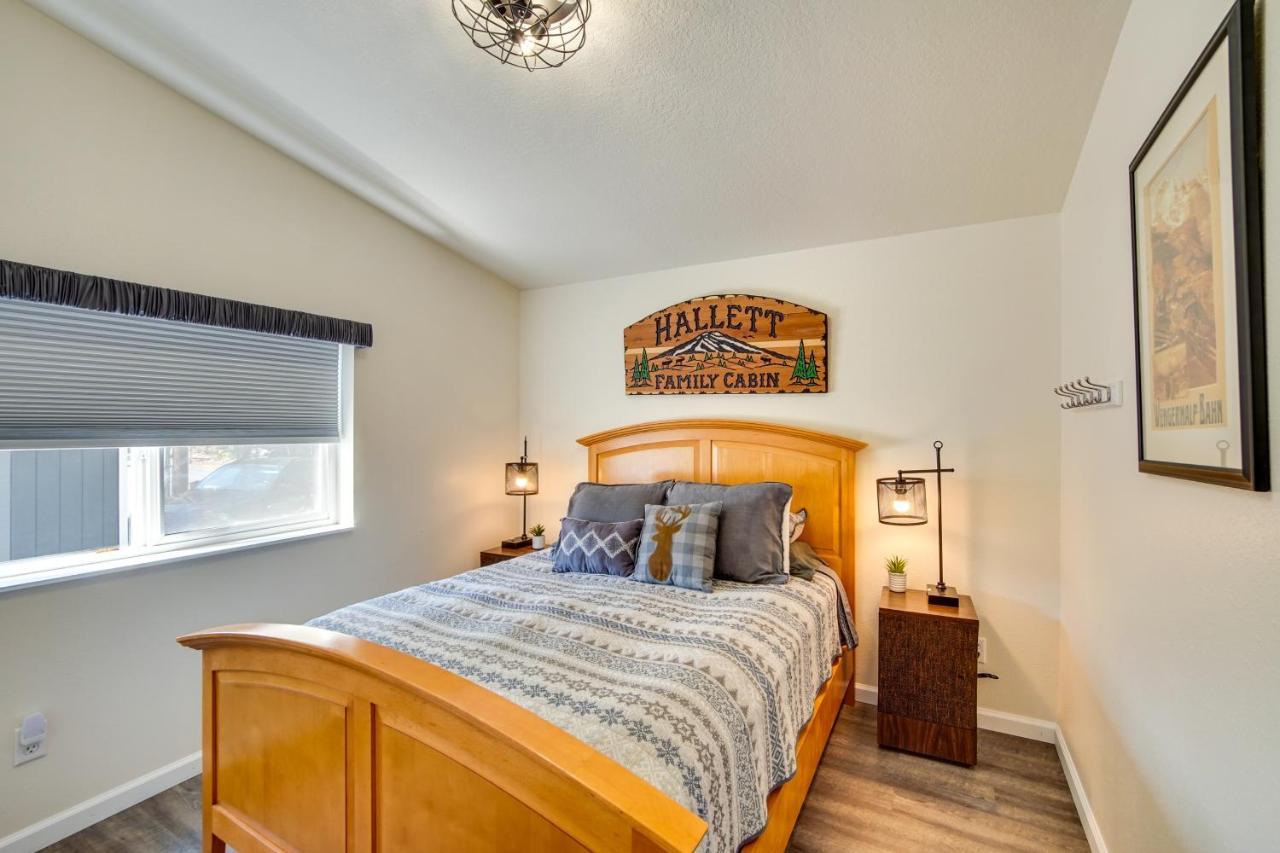 Riverfront Home With Deck, Near Mount Rainier! باكوود المظهر الخارجي الصورة